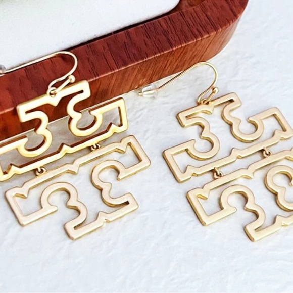 Tory Burch Jewelry - TORY BURCH BRITTEN Logo Drop Dangle Large T Earrings Gold NWT $148
